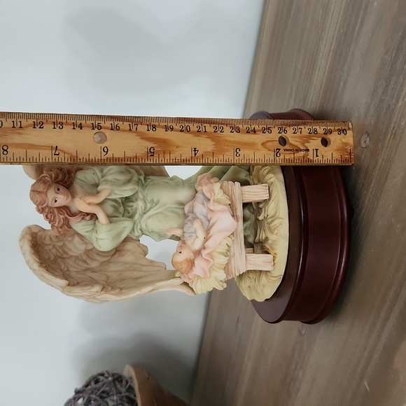 👼 Seraphim Classics Francesca “Loving Guardian” Angel Music Box – 1998 - Picture 12 of 13